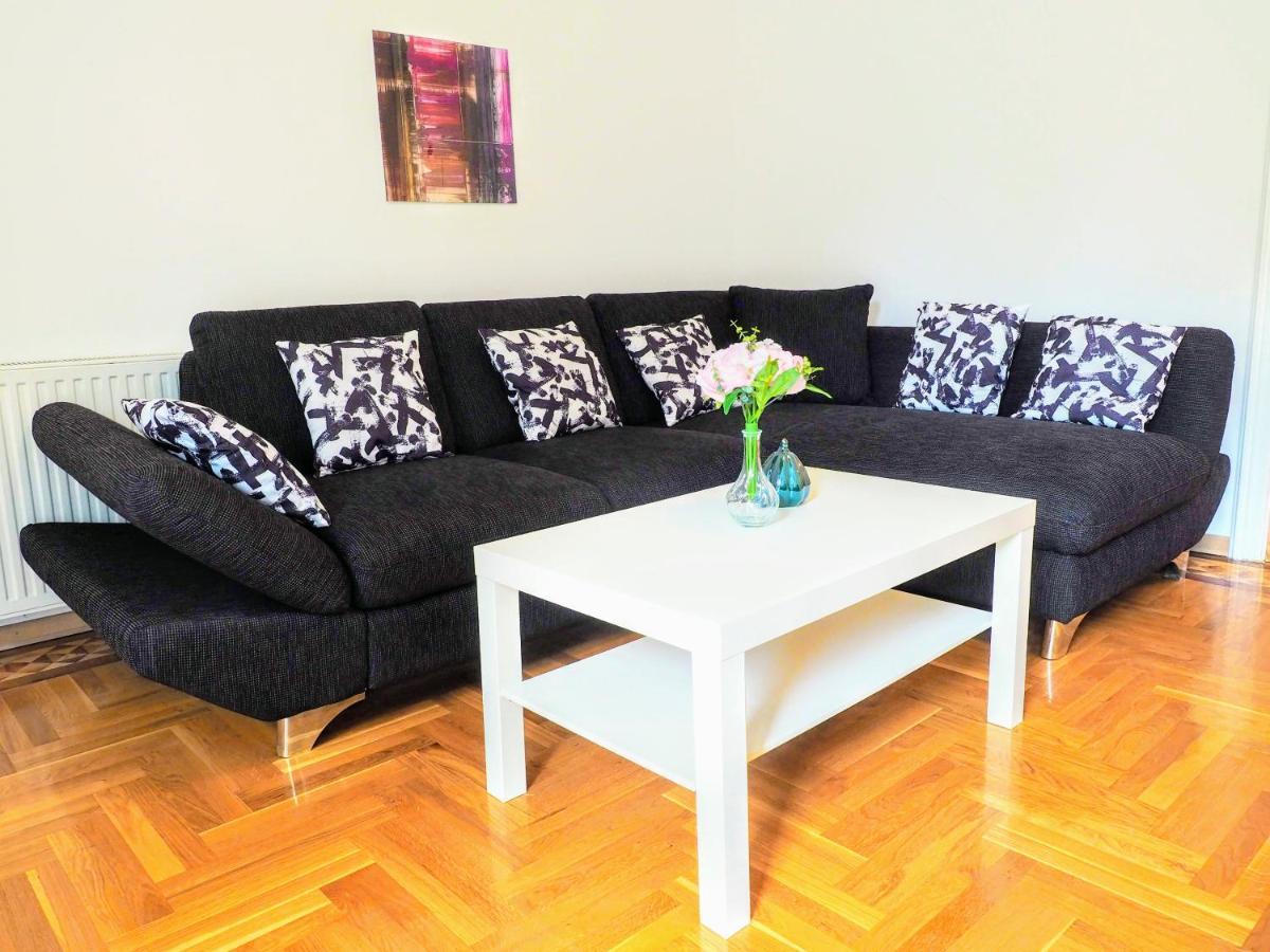 City Villa Schoenbrunn Apartments - Contactless 24H Check-In Viena Exterior foto
