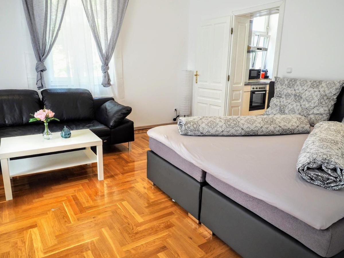 City Villa Schoenbrunn Apartments - Contactless 24H Check-In Viena Exterior foto
