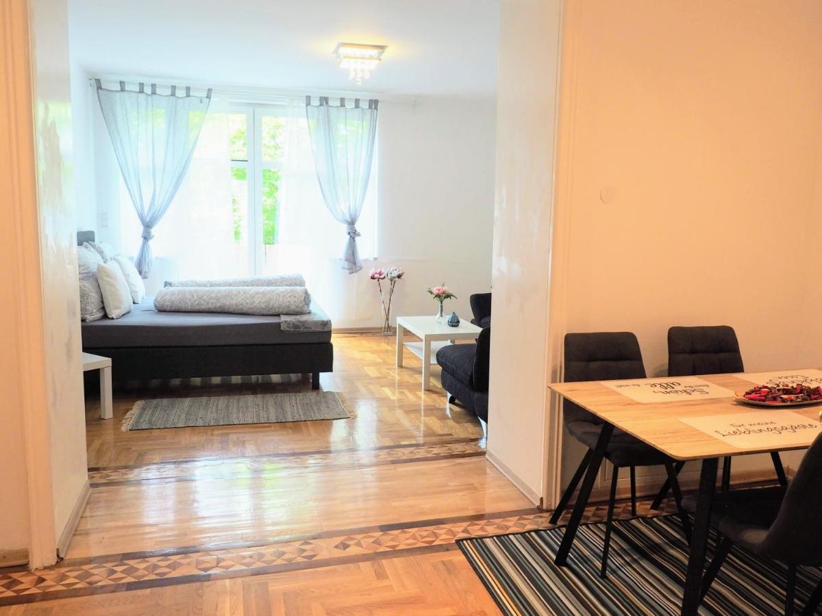 City Villa Schoenbrunn Apartments - Contactless 24H Check-In Viena Exterior foto