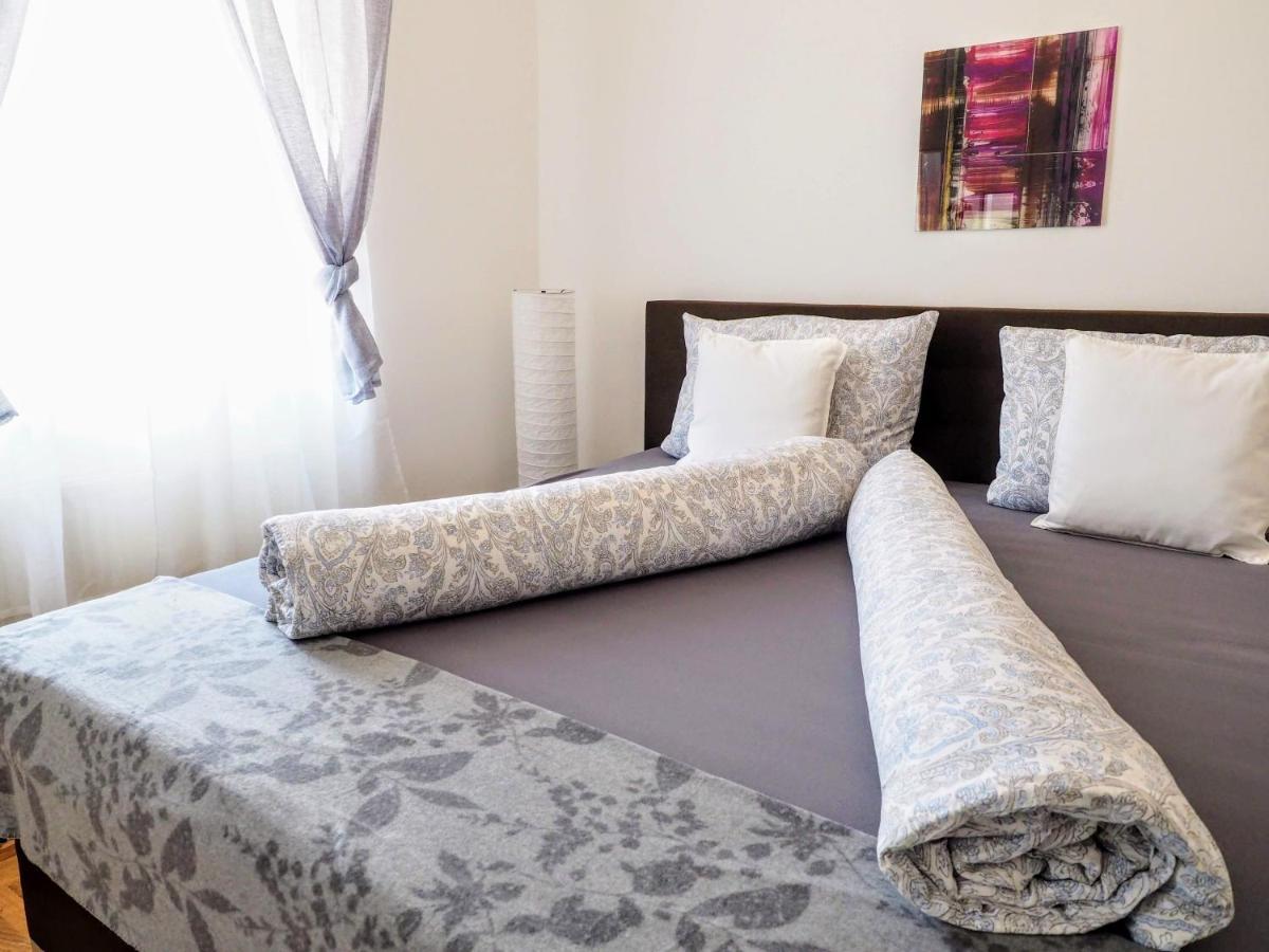 City Villa Schoenbrunn Apartments - Contactless 24H Check-In Viena Exterior foto