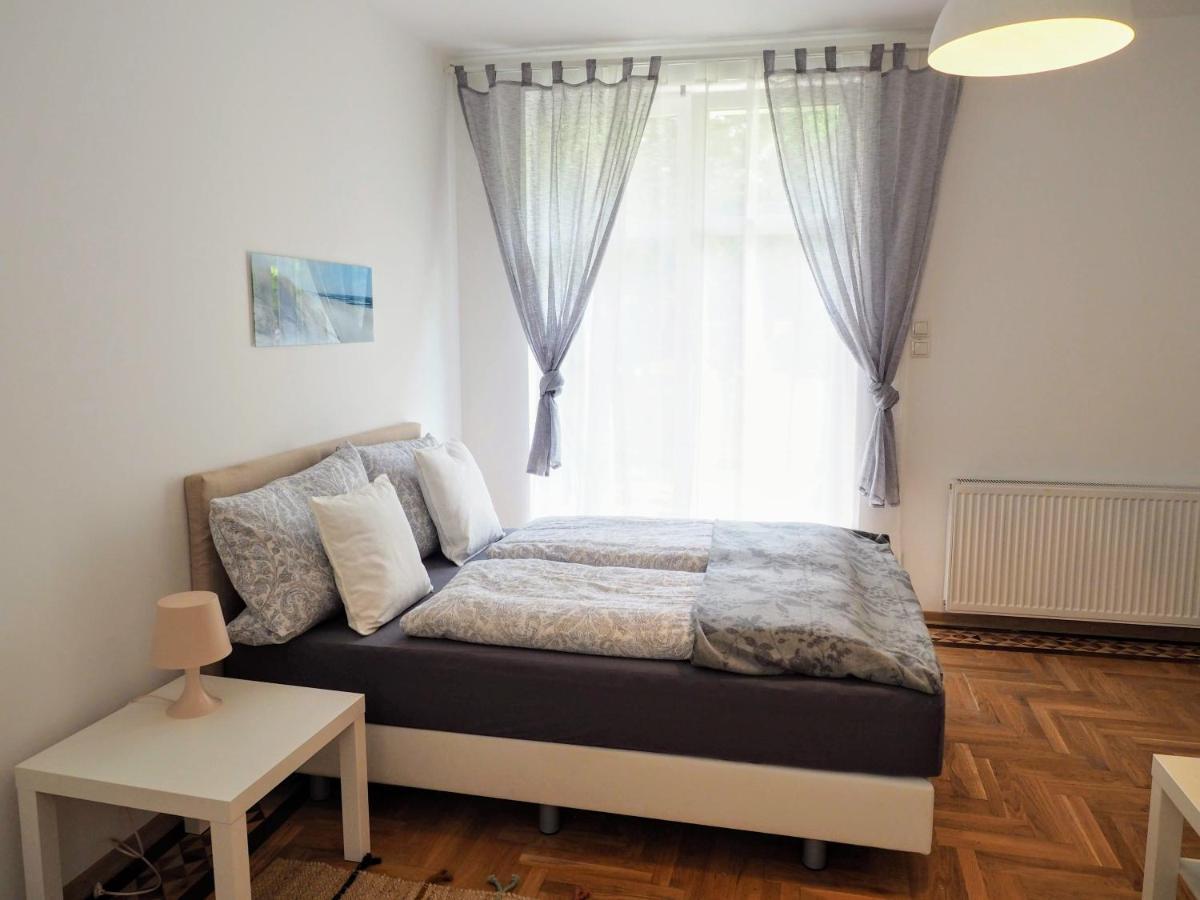 City Villa Schoenbrunn Apartments - Contactless 24H Check-In Viena Exterior foto