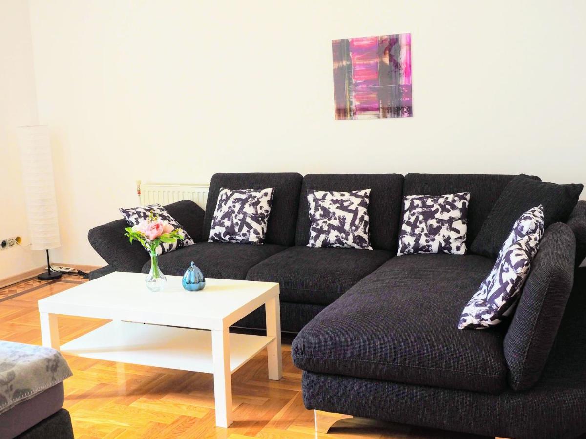 City Villa Schoenbrunn Apartments - Contactless 24H Check-In Viena Exterior foto