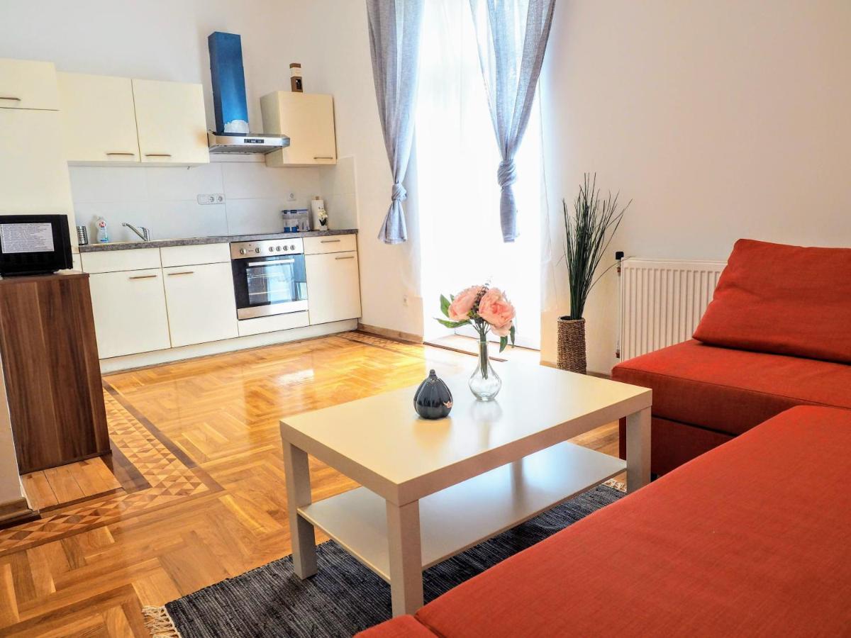 City Villa Schoenbrunn Apartments - Contactless 24H Check-In Viena Exterior foto