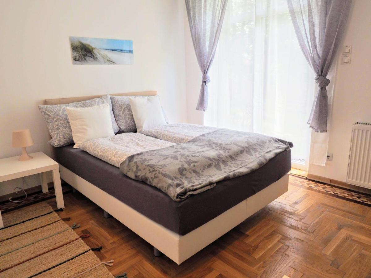 City Villa Schoenbrunn Apartments - Contactless 24H Check-In Viena Exterior foto